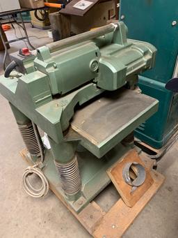 Hitachi Thickness Planer