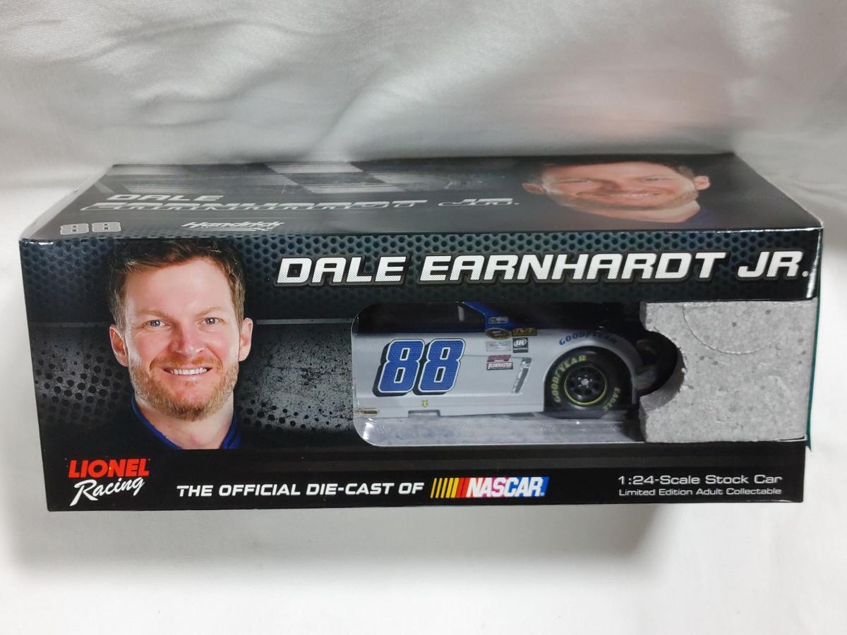 Dale Earnhardt Jr. #88 Nationwide Insurance 2016 SS Action Racing Collectible 1:24 Diecast