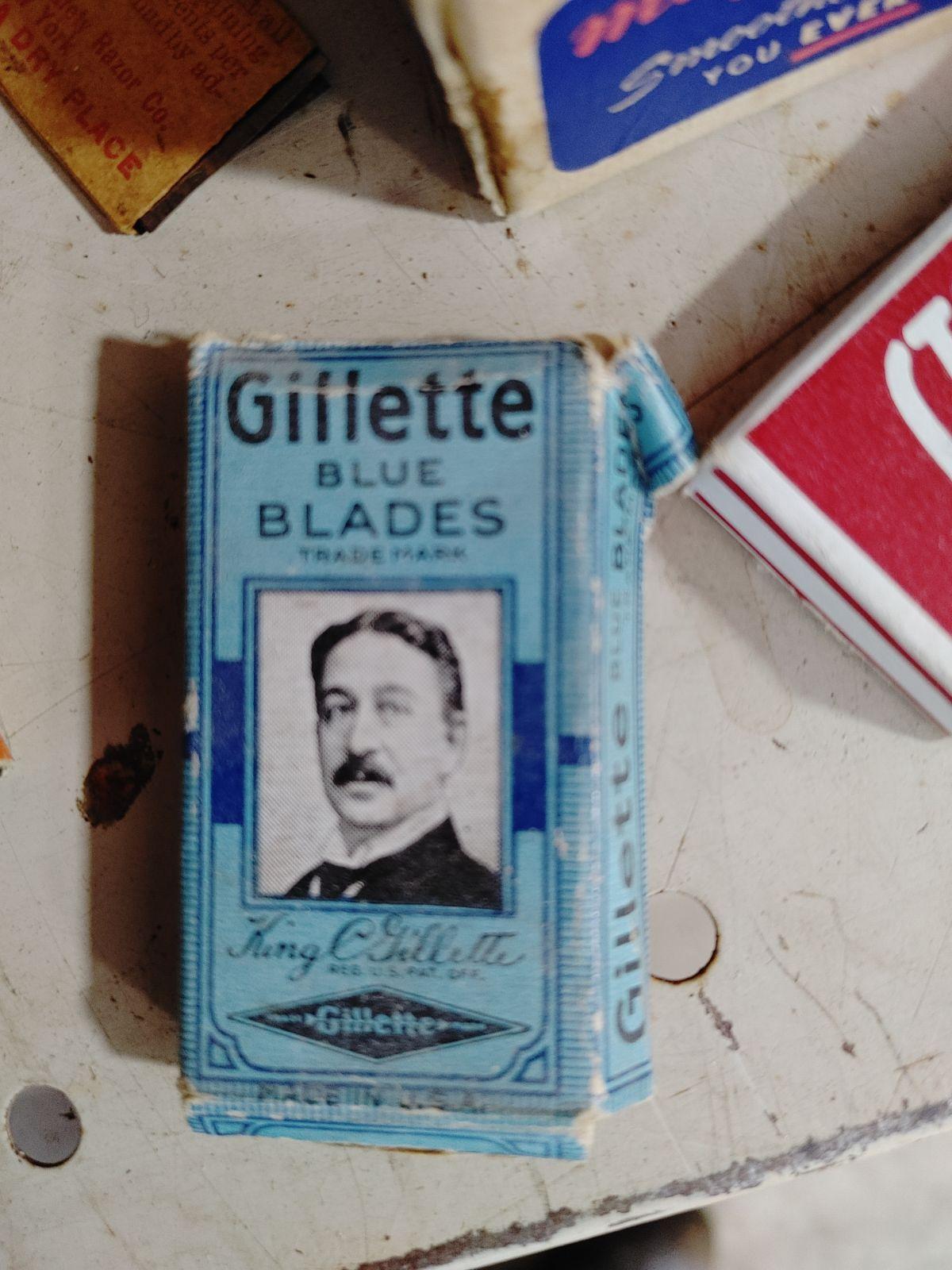 (20+/-) vintage Razor Blade Advertising Boxes