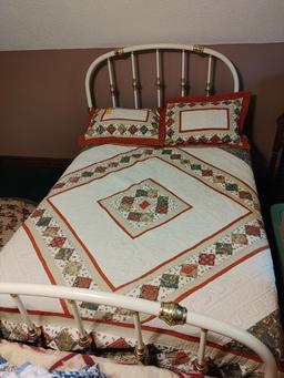 Full Size Bed w/ Headboard & Footboard