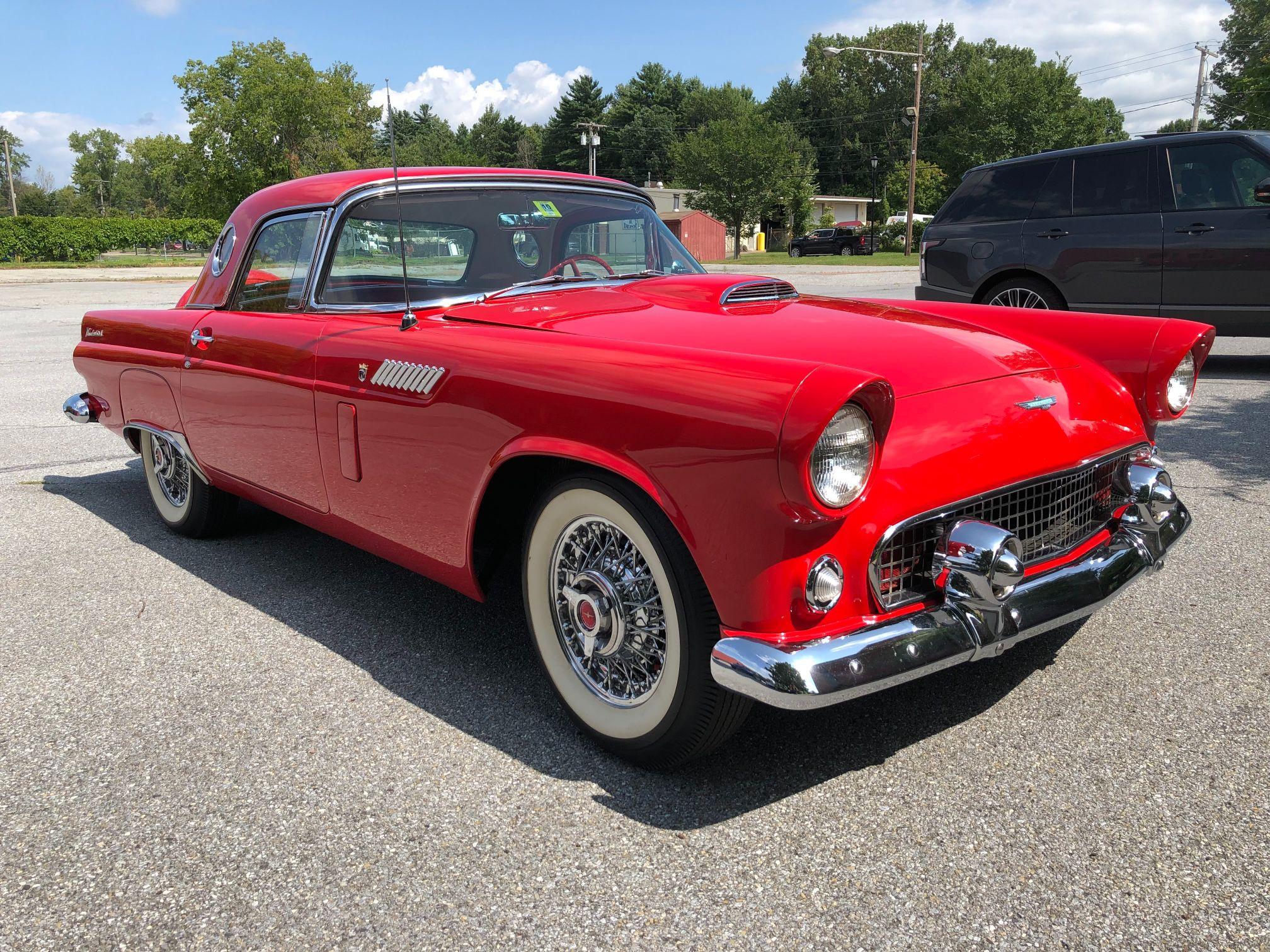 1956 Ford Thunderbird