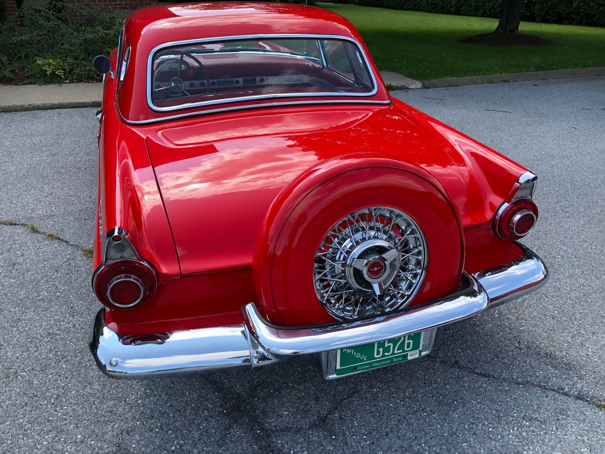 1956 Ford Thunderbird