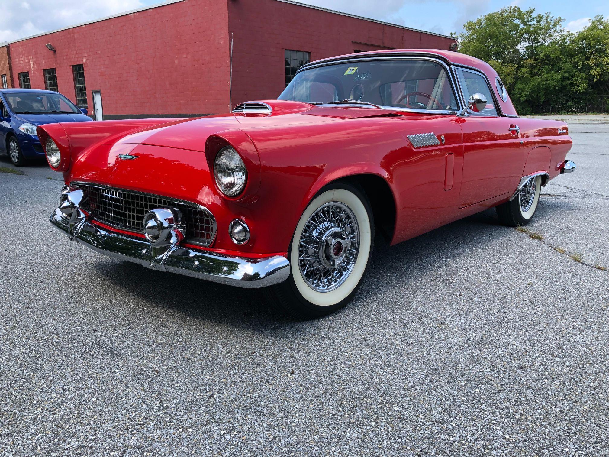 1956 Ford Thunderbird