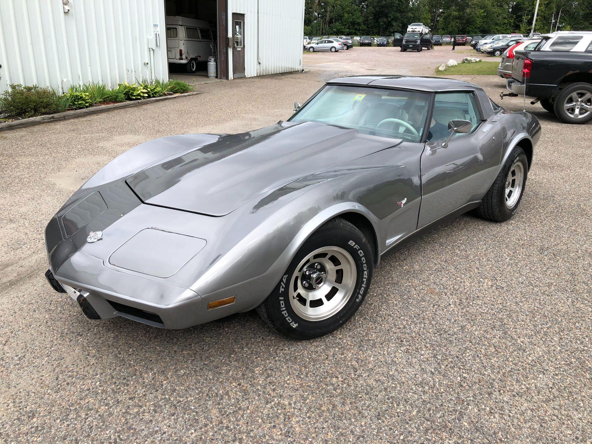 1978 Chevrolet Corvette Silver Anniversary Edition