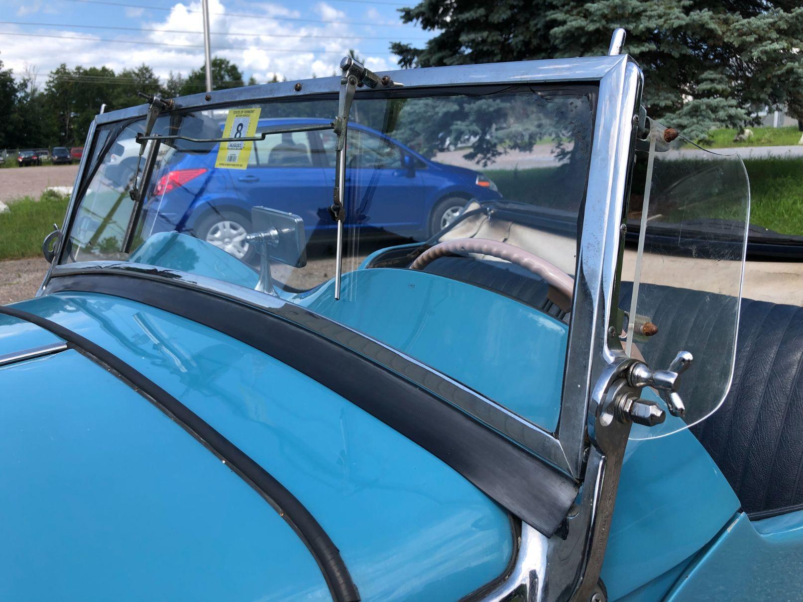 1951 MG TD 2-Door Roadster