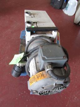 Leybold TriVac Pump