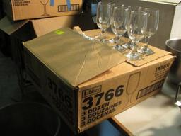 (43+/-) 6.5 Ounce Wine Glasses