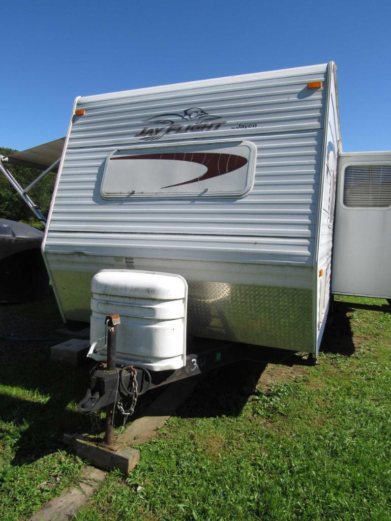 Jayco Jay Flight Model 31 BHS Camper / Travel Trailer