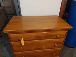 Maple 5 Drawer Dresser