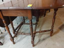 Gate Leg Mahogany Drop Leaf Table