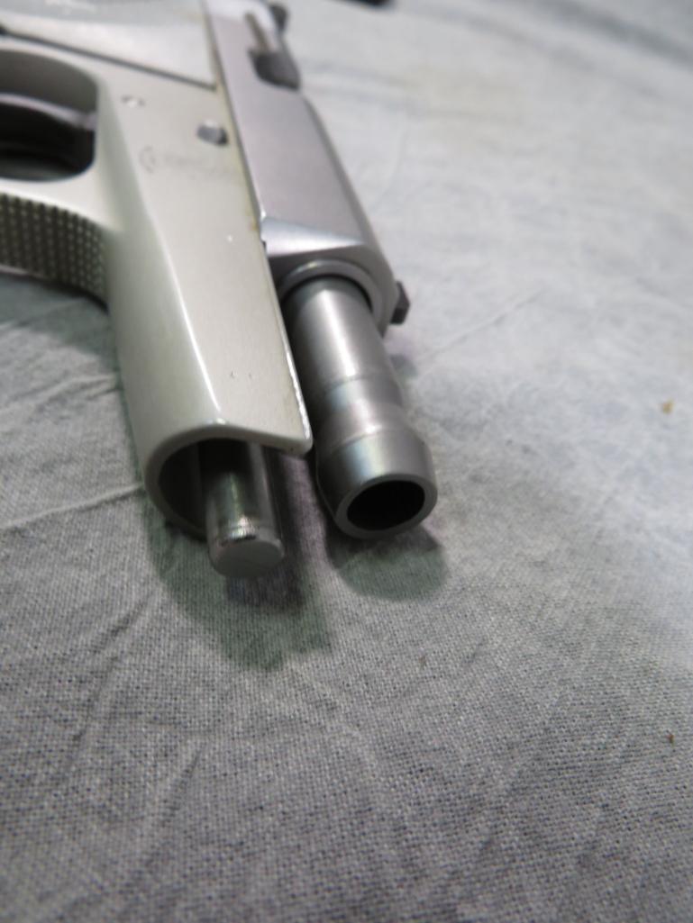 Smith & Wesson Model 3913 Semi-Automatic Pistol
