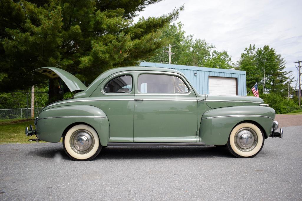 1941 Ford Super Deluxe Coupe