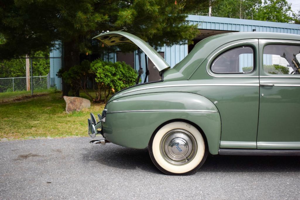 1941 Ford Super Deluxe Coupe