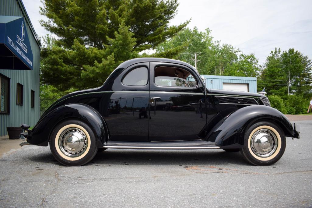 1937 Ford Coupe