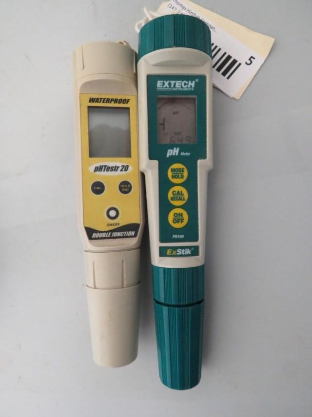 (2) Digital pH Meters