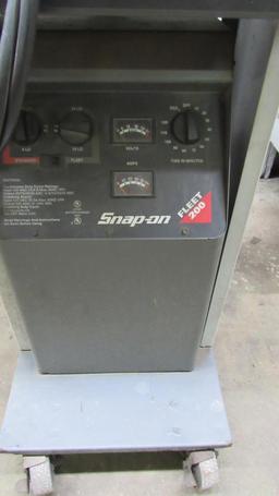 Snap-On Fleet 200 Charging System With Sun Vat 45 Tester