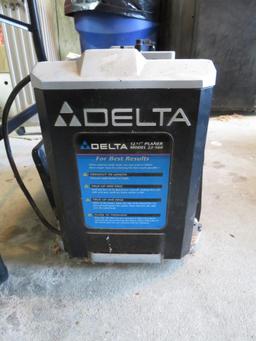 Delta Mod. 22-560 12 1/2" x 6" Planer