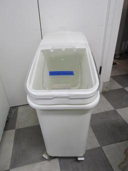 Baker's Mark Ingredient Bin