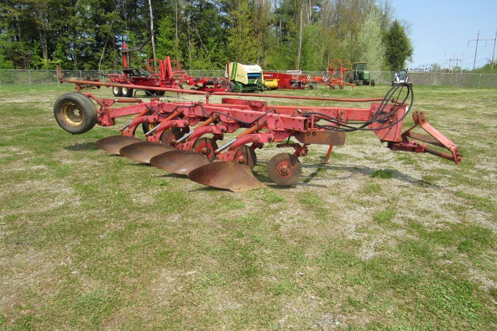 Massey Ferguson Model 880 Four Bottom Transport Plow