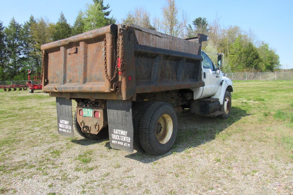 Ford Model F750 XLT Single Axle Dump Truck