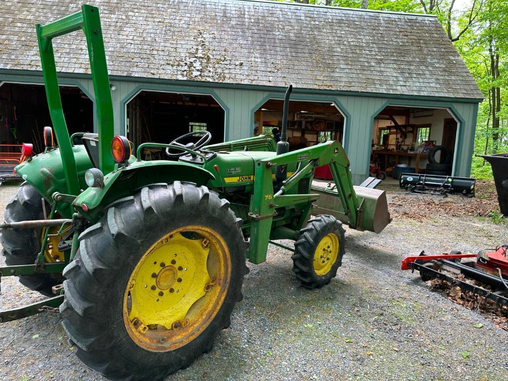 John Deere 950 Tractor