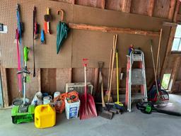 Miscellaneous Lawn & Garden Lot