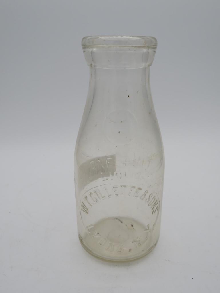 W.T. Gillette & Sons Bottle