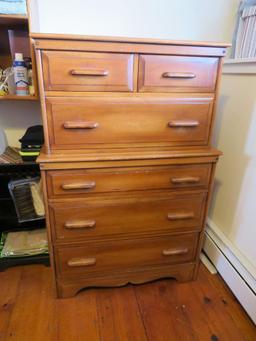 5- Drawer Maple Dresser