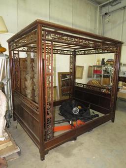 Queen Size Oriental Style Harwood Canopy Bed