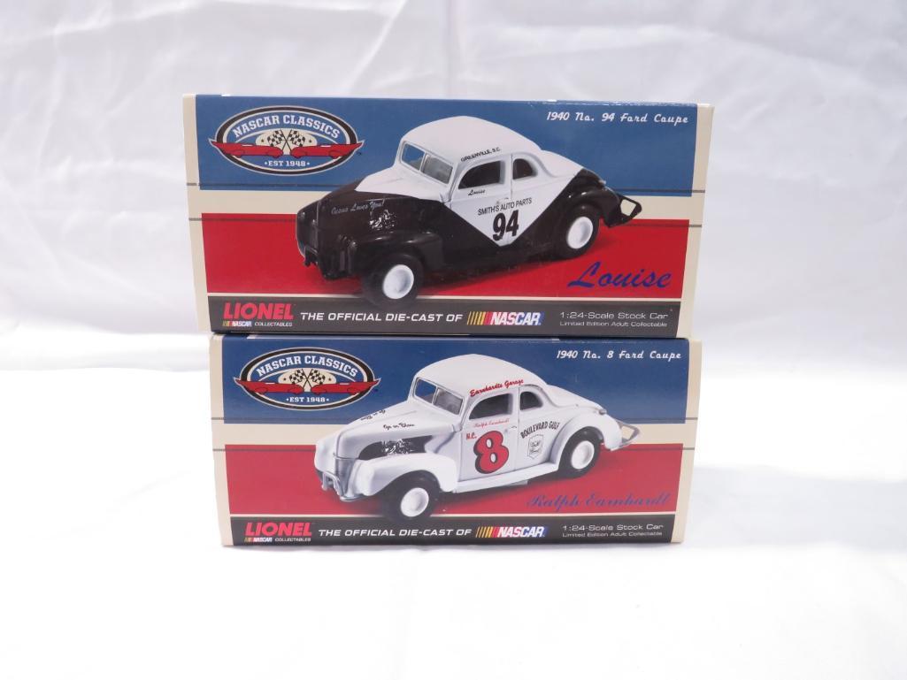 (2) 1:24 Scale 1940 Ford Coupes