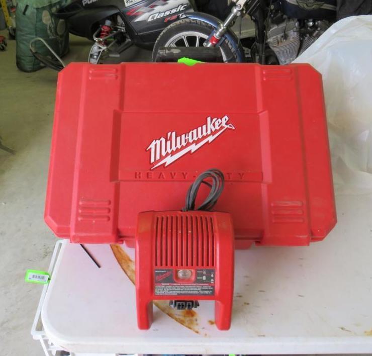 Milwaukee 28v 1/2" Hammer Drill