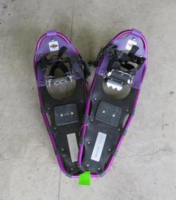 Pair of Quest 24" QT825 Snowshoes