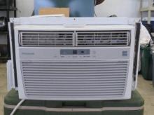 Frigidaire A/C w/ Remote