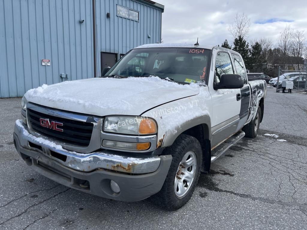 2003 GMC Sierra 1500 Base V8, 5.3L