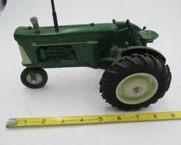 Oliver 770 Tricycle Tractor