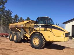 2004 Cat 725 Off-Road Truck