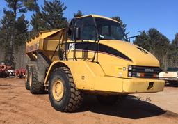 2004 Cat 725 Off-Road Truck