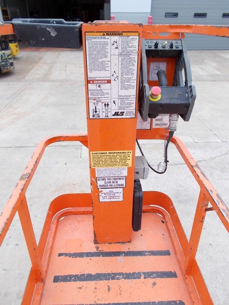 2010 JLG 1230ES Vertical Lift