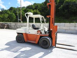 Nissan DF05A70V Fork Lift