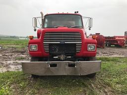 Ford L8000 Truck w/ Waste Handler Tank