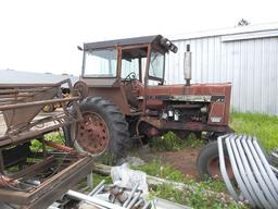 856 International Farmall Tractor