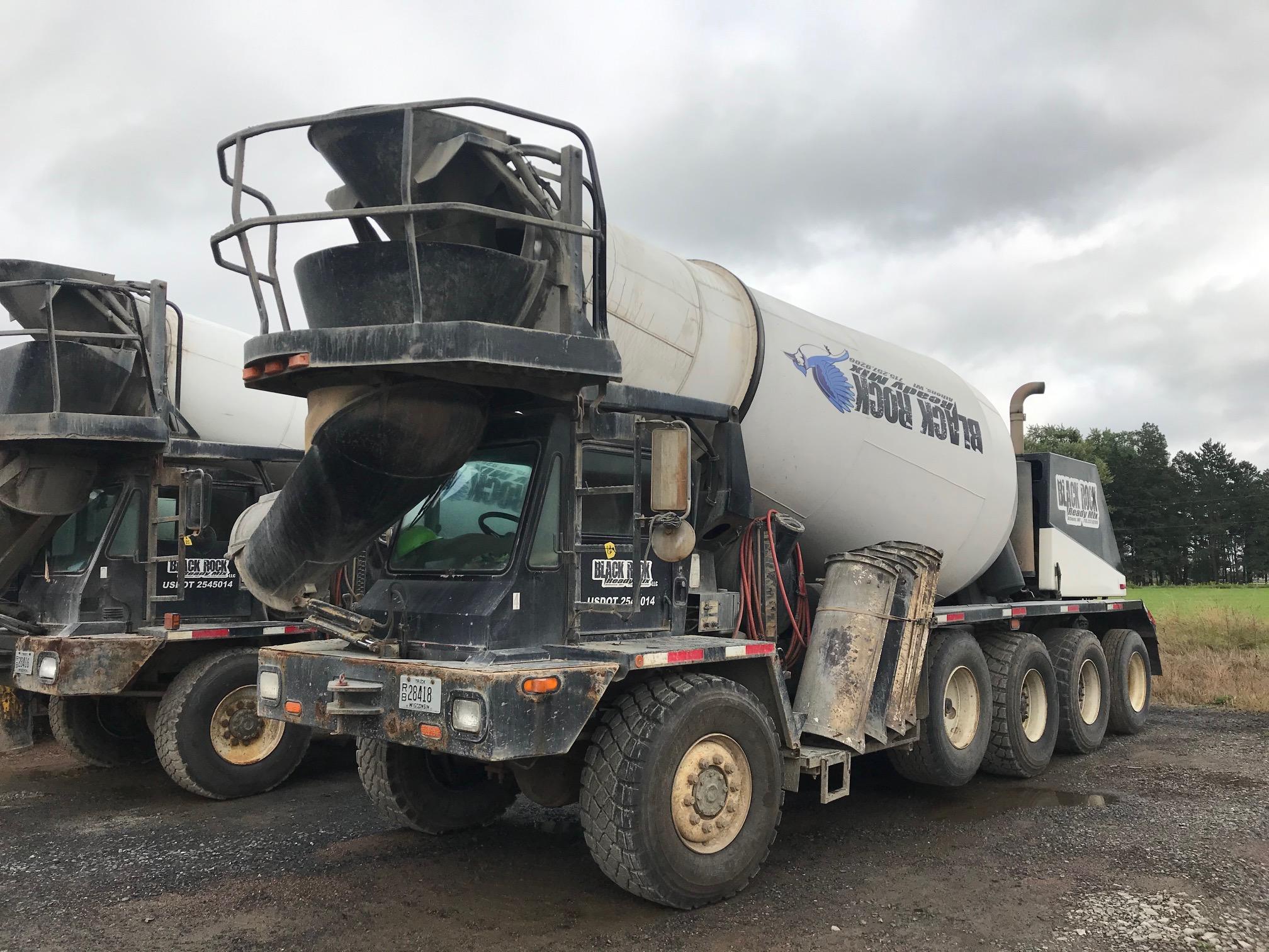 2003 Oshkosh Cement Truck