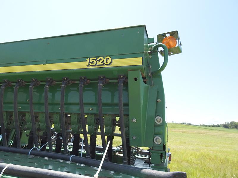 2013 John Deere 1520 No-Till Grain Drill