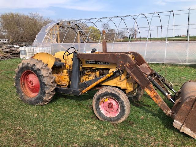 John Deere 440 Industrial Tractor