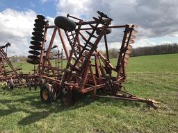 Massey Ferguson 820 Disc