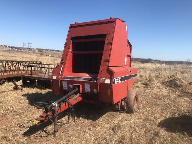 Case IH 8450 Round Baler