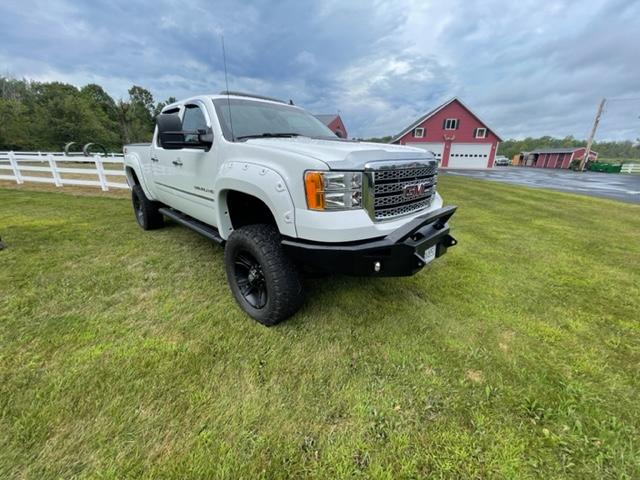 2013 GMC HD Denali