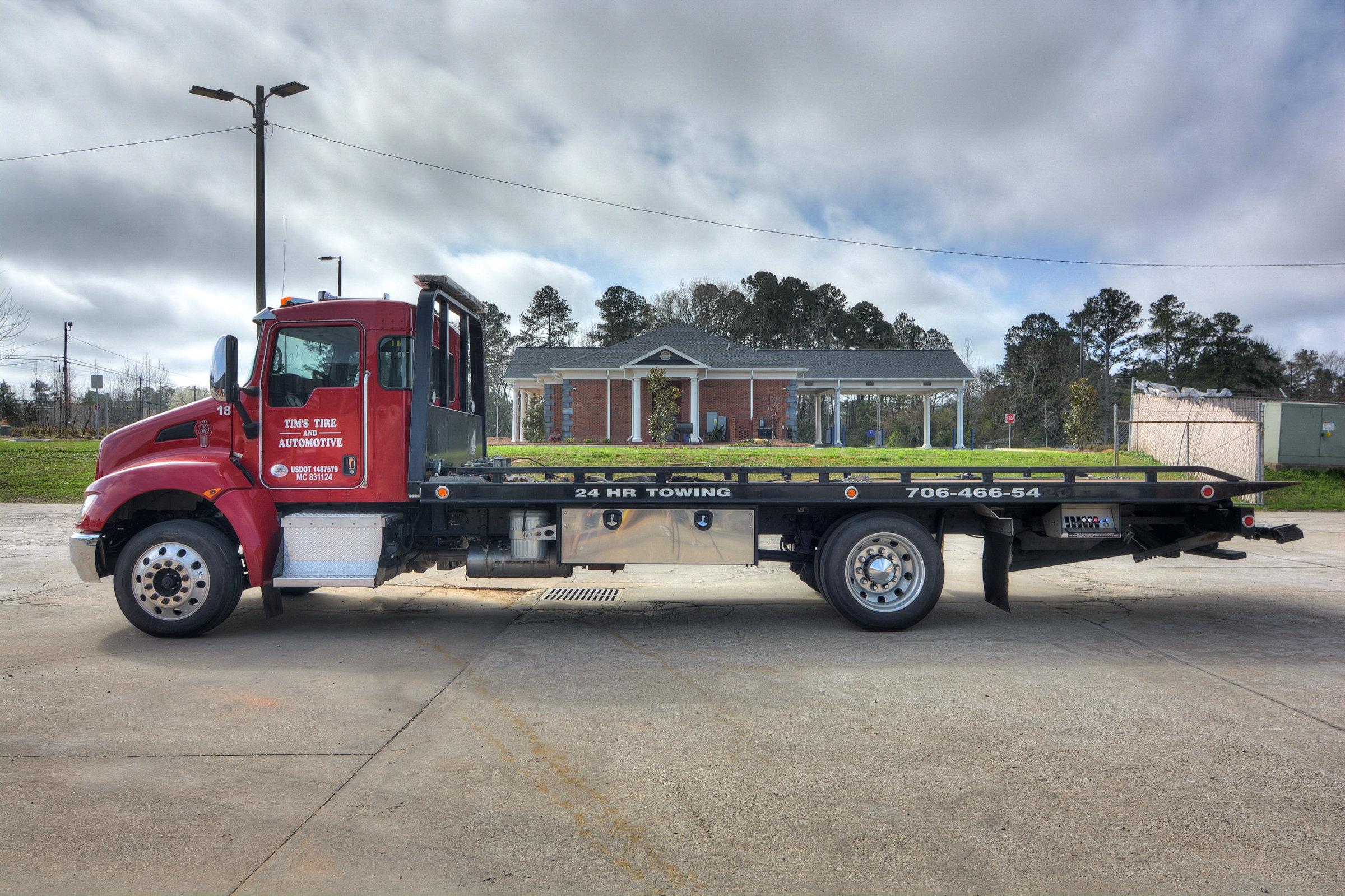 TRUCK #18 2016 Kenworth T3 Conventional Cab Paccar 6.7 L PX-7,  21’6, 137,9