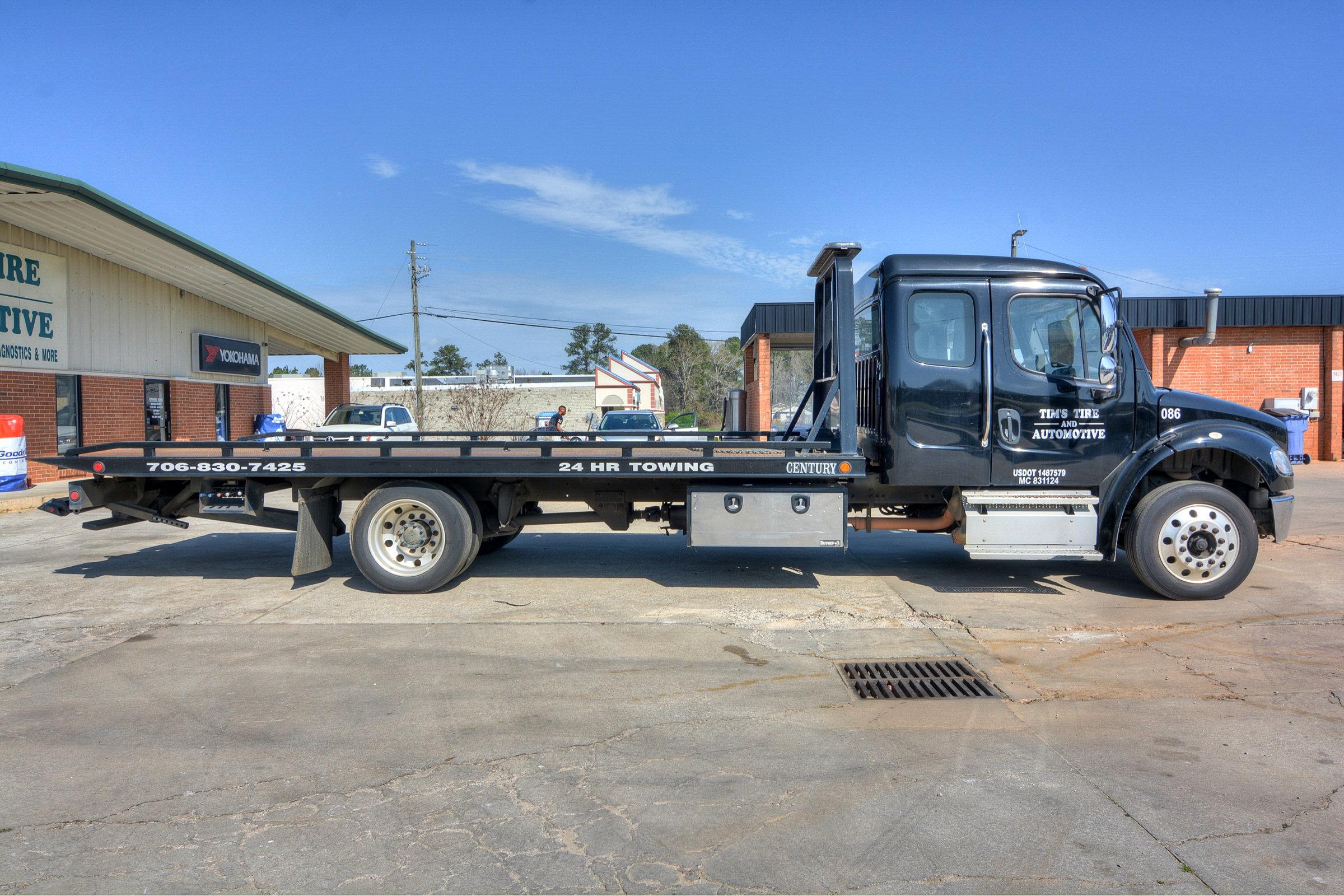 TRUCK #86 2014 Freightliner M2 106 Convential Cab Cummins 6.7L Diesel Class