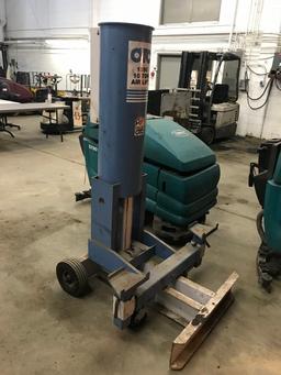 OTC 10 Ton Portable Truck Jack, Air Lift, MN 1590